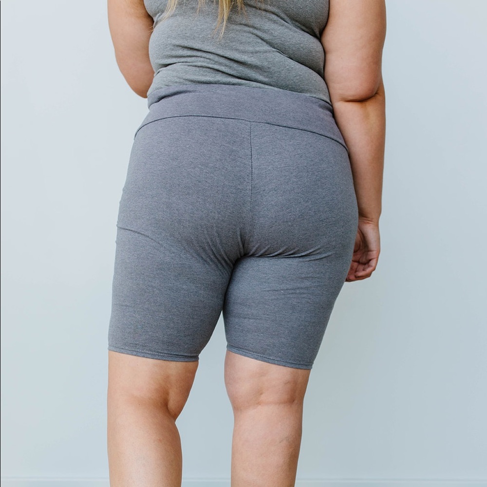 Aero Biker Shorts in Charcoal - Picture 12 of 15